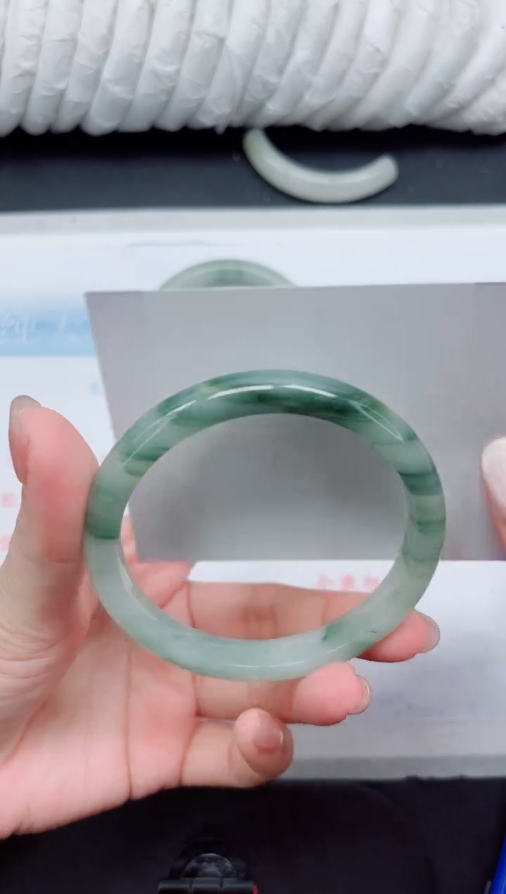 【闪购商品】石英质玉手镯未镶嵌291-59.2