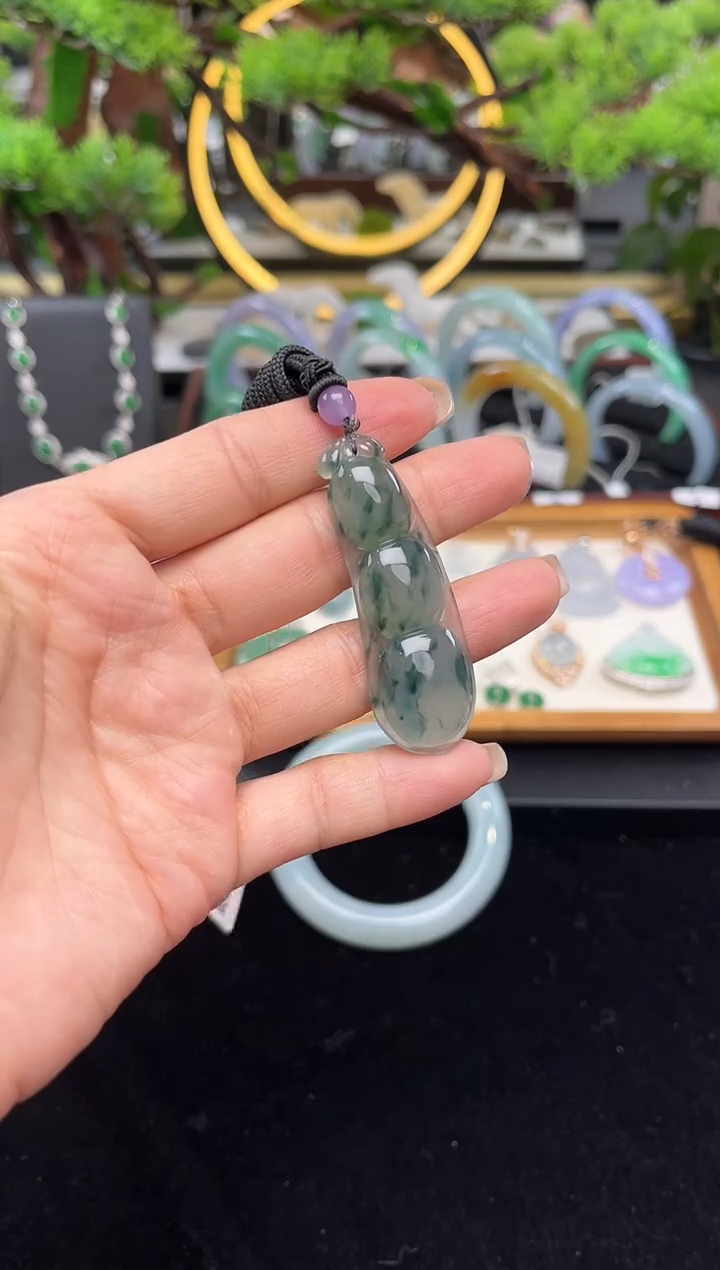 颈饰未镶嵌翡翠吊坠