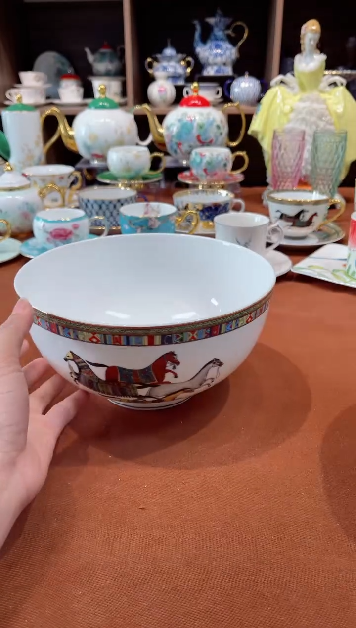 【闪购商品】瓷片马图大汤碗······