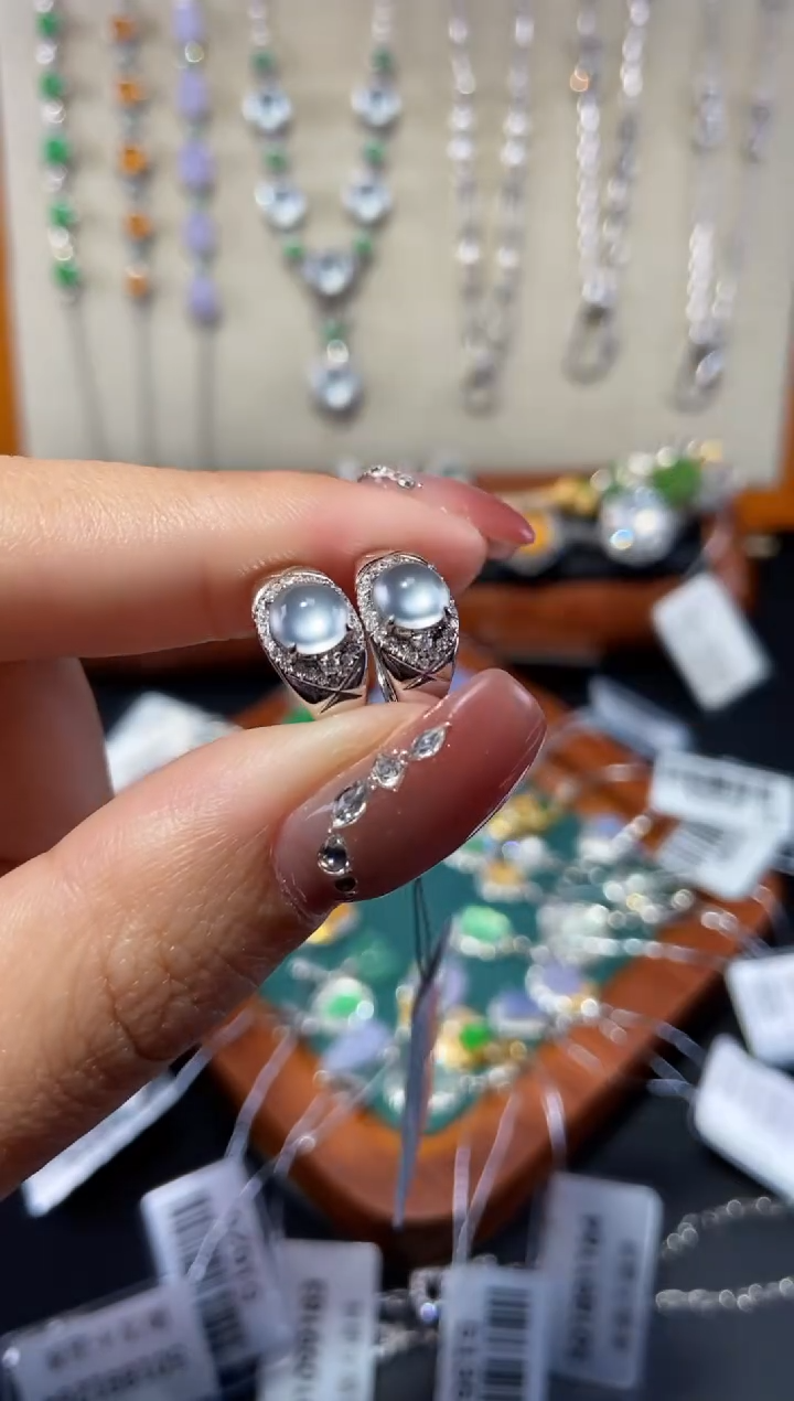 【闪购商品】翡翠耳饰18K金镶嵌耳饰