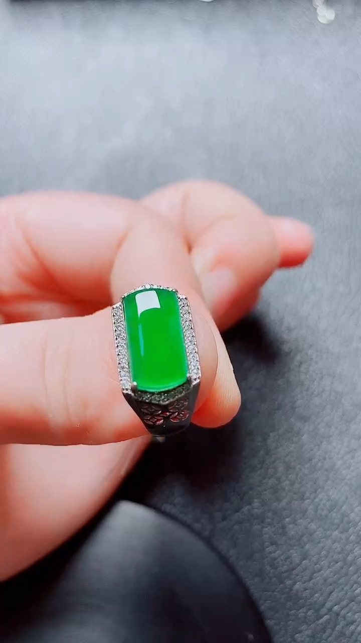 翡翠戒指银S925镶嵌翡翠