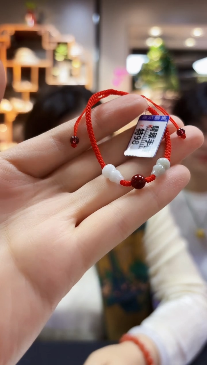 【闪购商品】翡翠颈饰未镶嵌手链