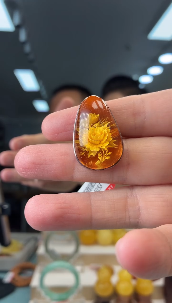 银S925镶嵌琥珀戒指戒指