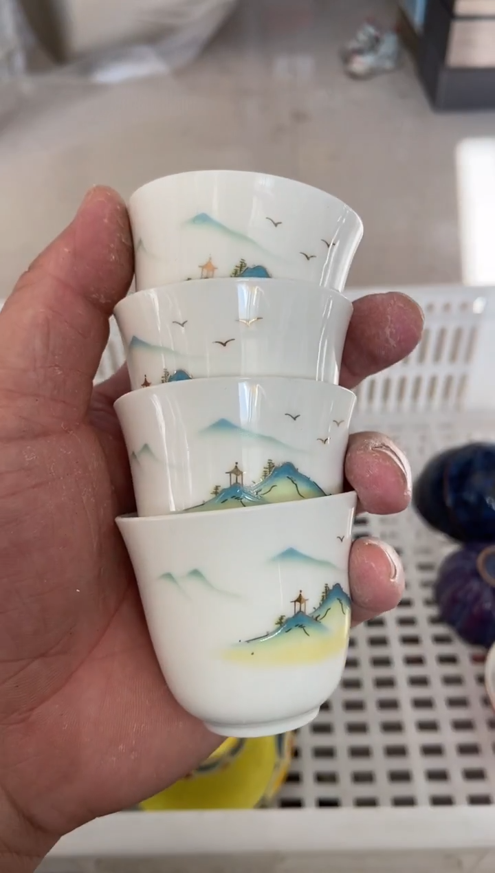 杯无运费险有瑕疵的摄影的产品有使用过的痕迹有点脏介意勿拍