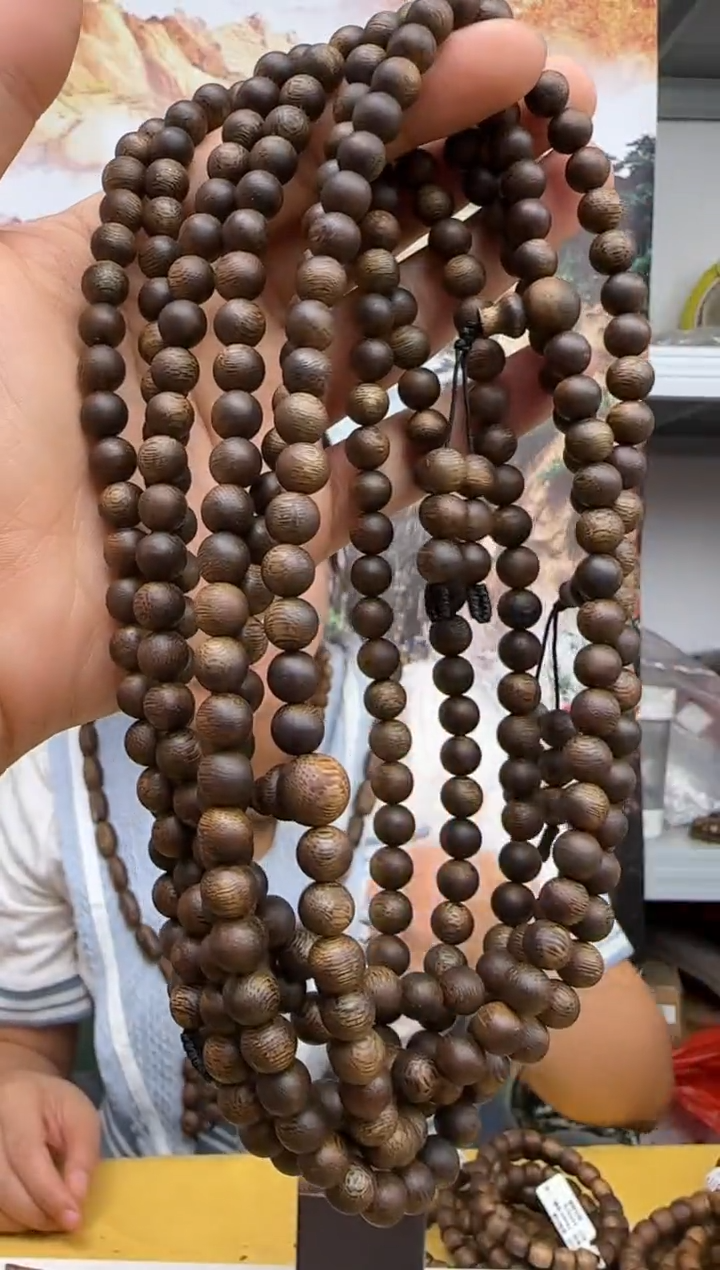 沉香手串高货奇楠张勺子虫漏圆珠多圈卡8多样性发一条