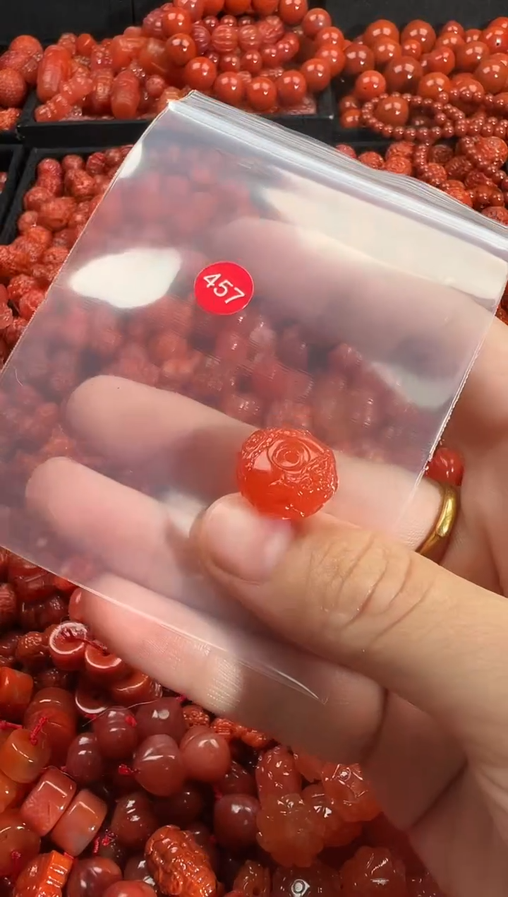 颈饰未镶嵌南红玛瑙1