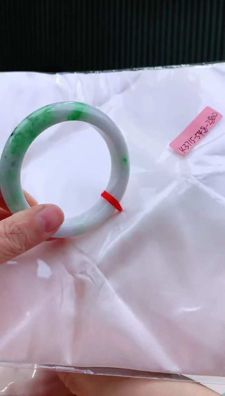 未镶嵌手镯翡翠54