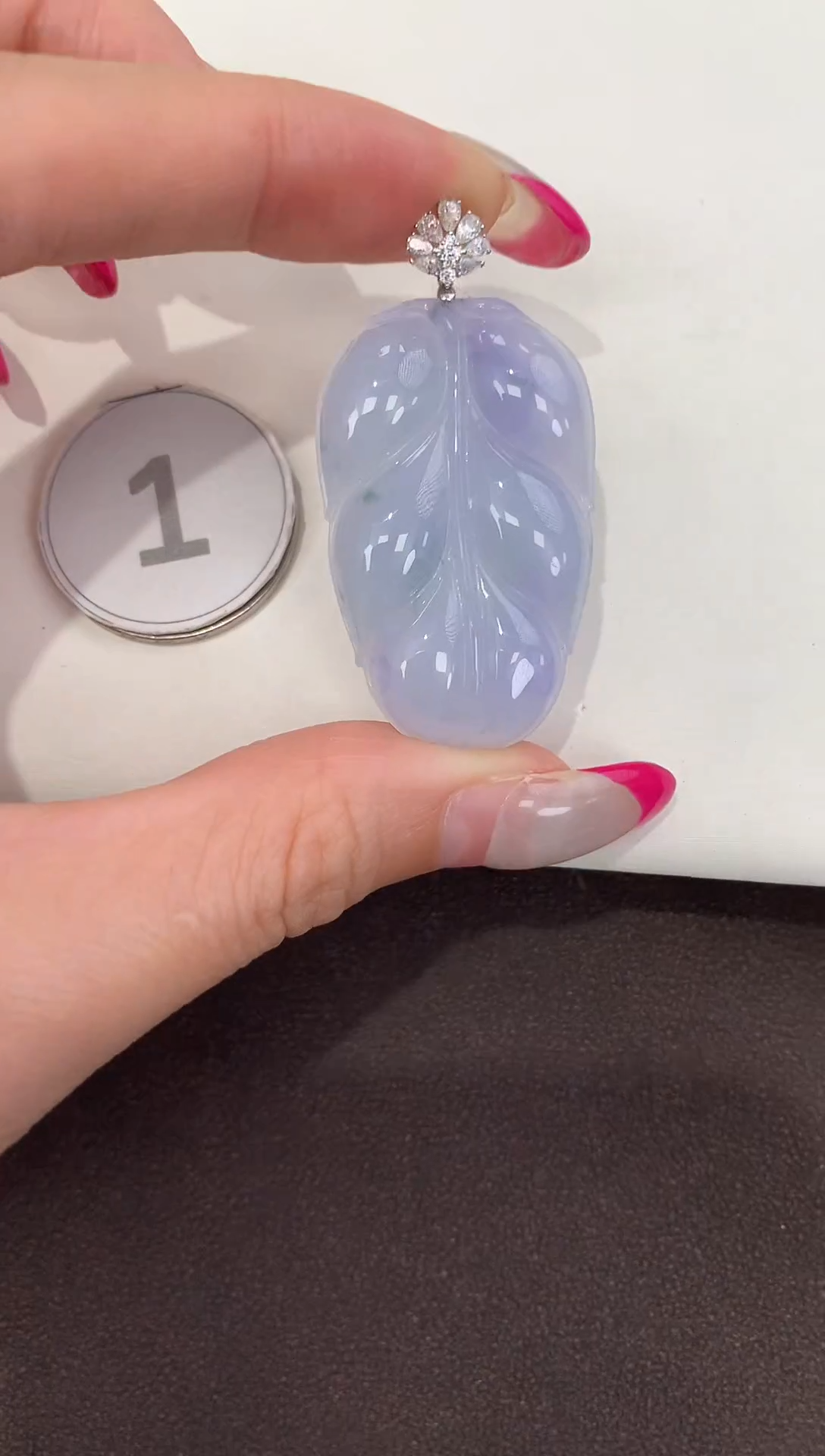 颈饰18K金镶嵌翡翠缅甸A货翡翠