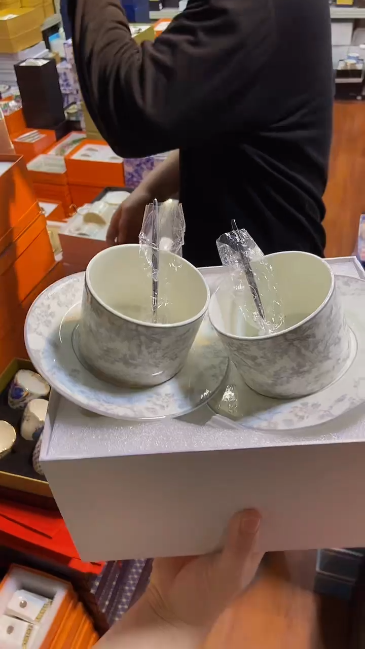 【闪购商品】鸿辉家品牌瓷器，京东包邮！