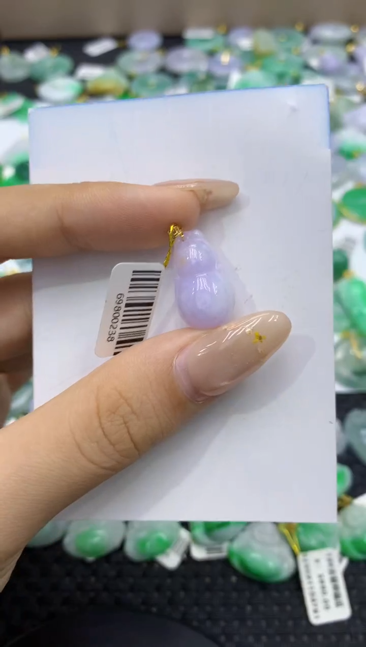 颈饰18K金镶嵌翡翠天然缅甸翡翠A货