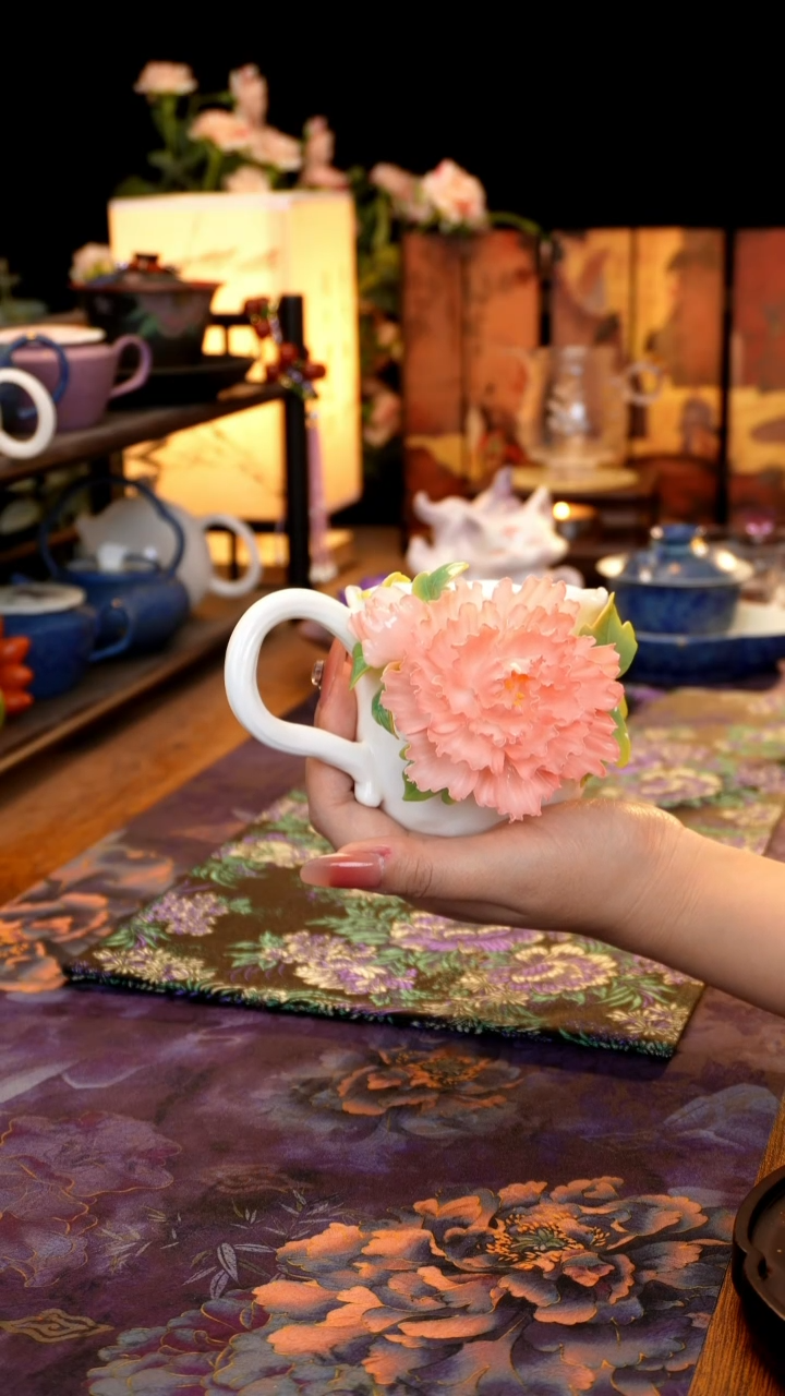 非遗粉牡丹咖啡杯·····