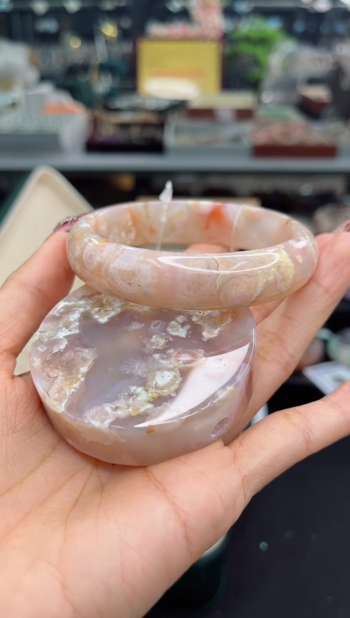 【闪购商品】石英质玉手镯未镶嵌62圈口（赠品镯心）6507199