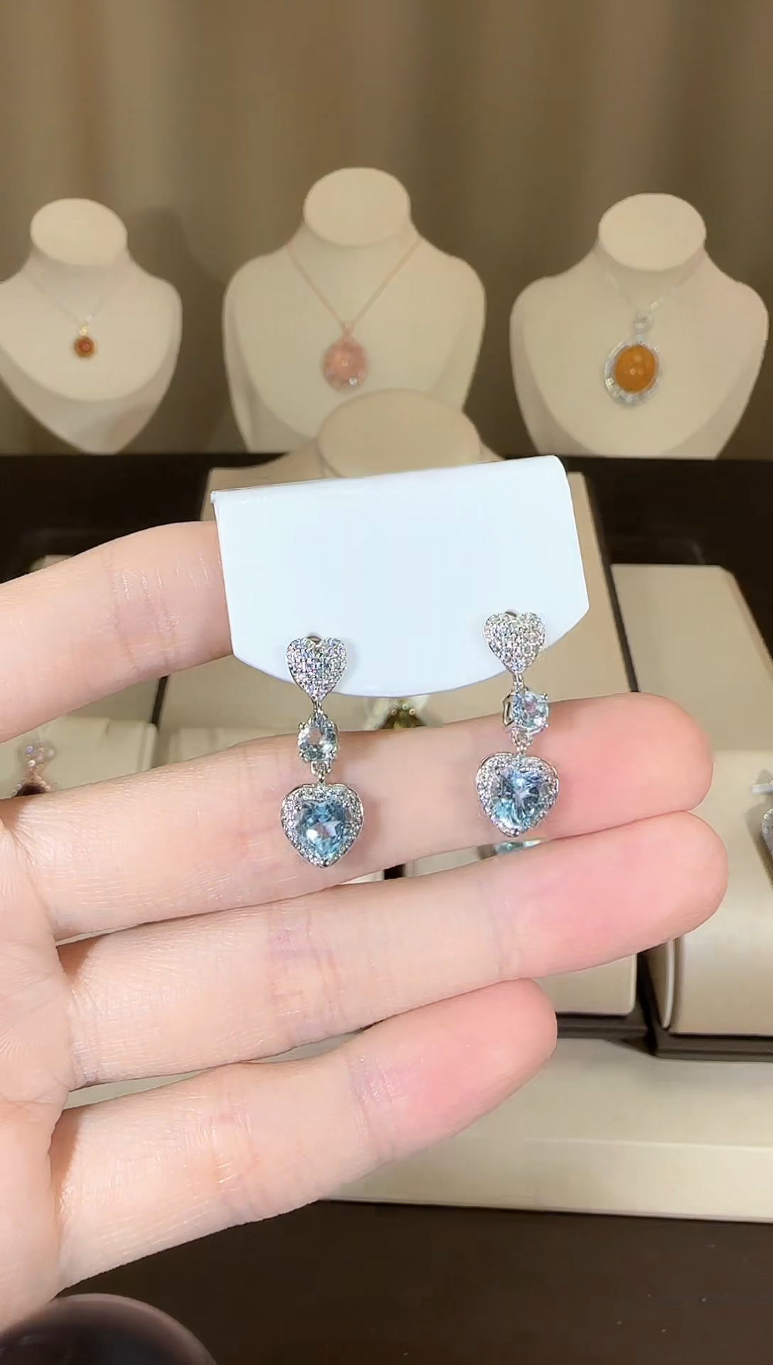 【闪购商品】托帕石耳饰银S925镶嵌5mm