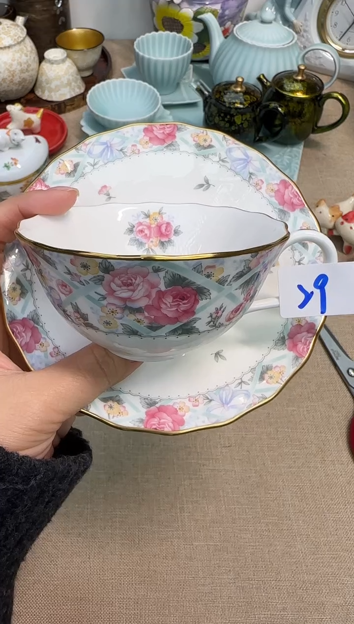 瓷片泡泡家的瓷器真好看