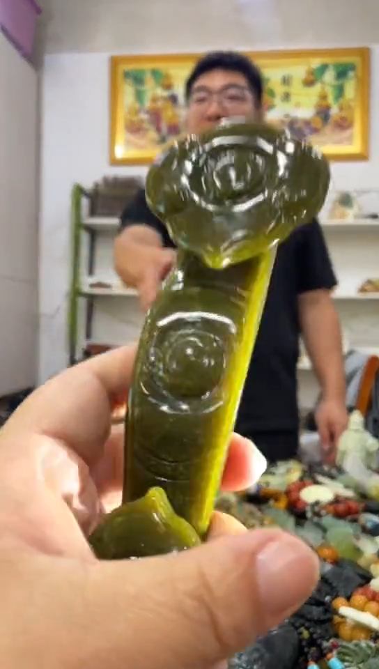 未镶嵌岫玉摆件   