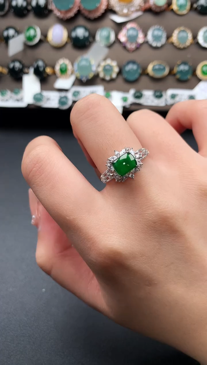 【闪购商品】翡翠戒指银S925镶嵌52141