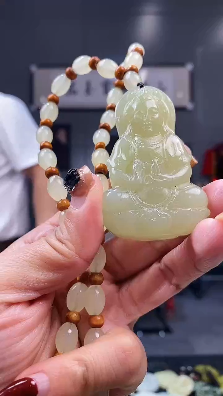 未镶嵌蛇纹石玉其他天然岫玉（多样性发其中之一）