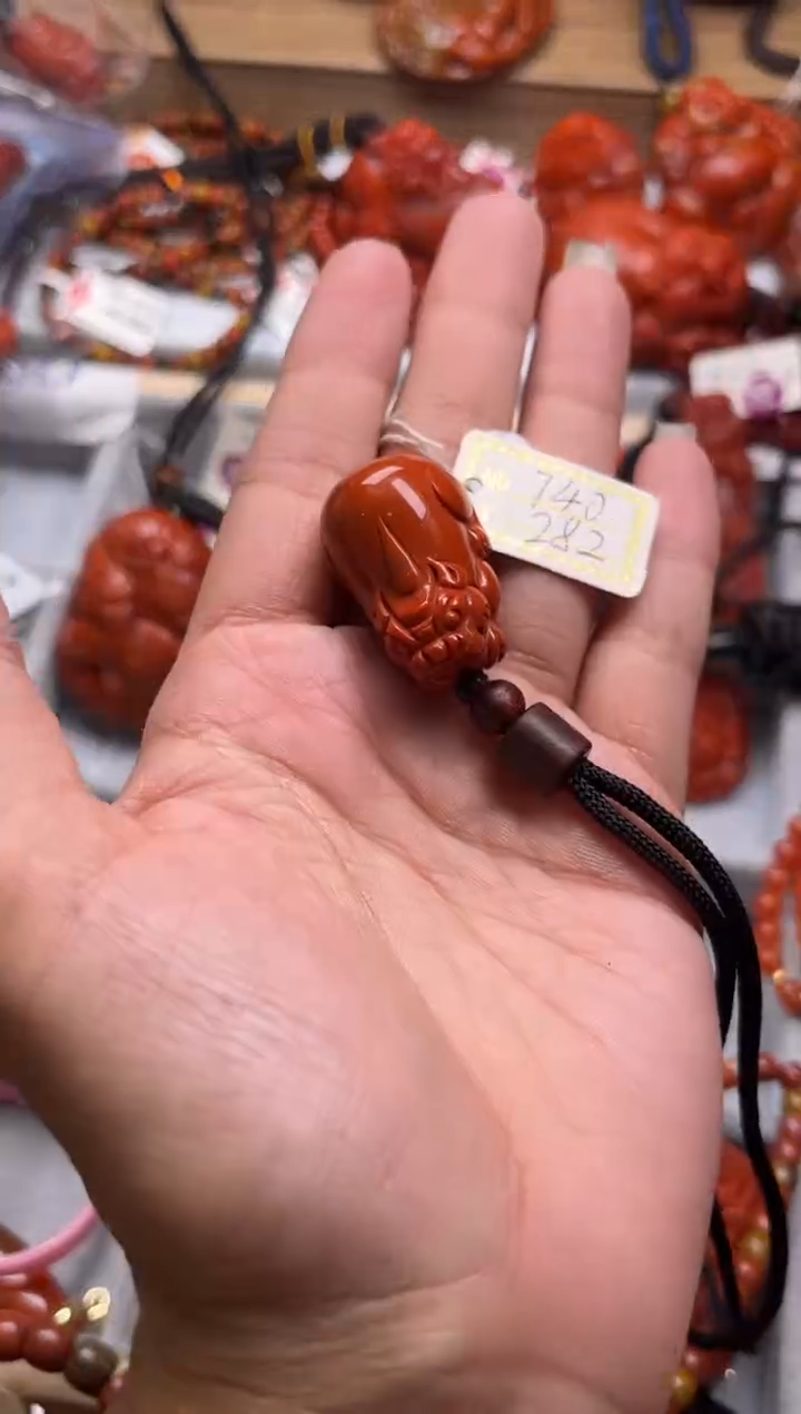 【闪购商品】南红玛瑙珠宝奇石未镶嵌740