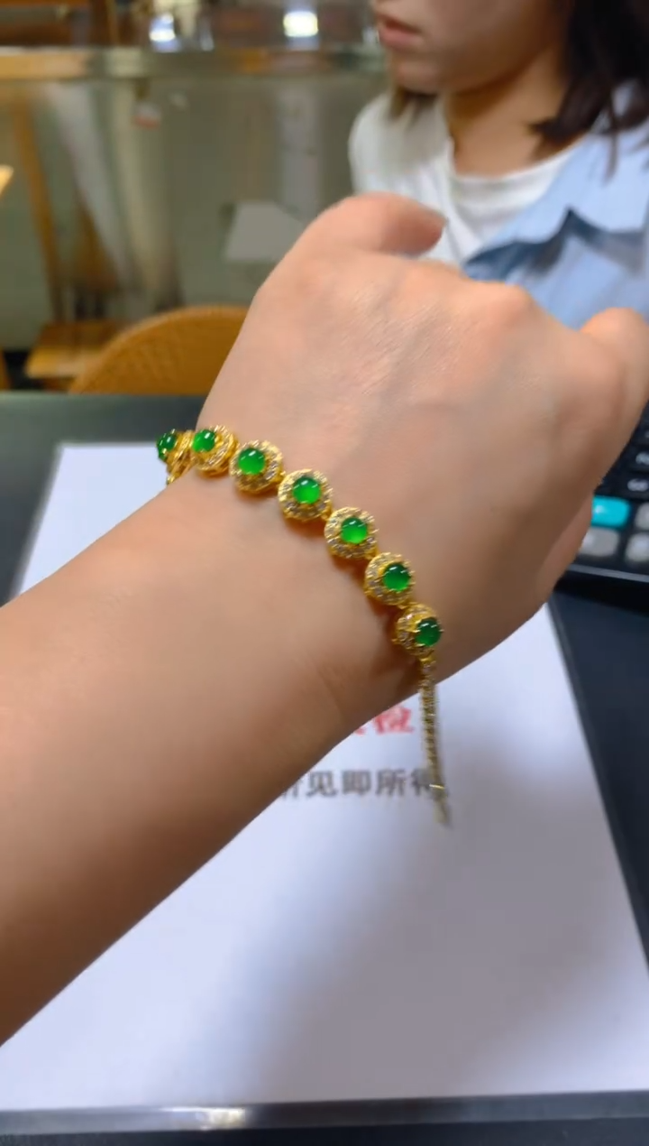 未镶嵌手链翡翠多样性发一