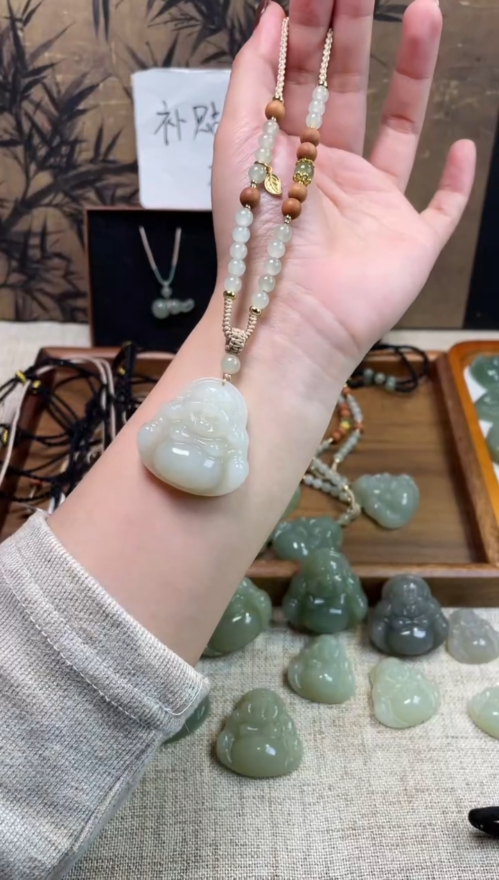 【闪购商品】和田玉颈饰未镶嵌35佛