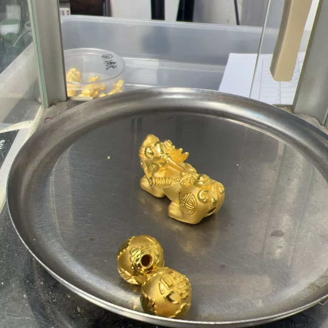 10.3g足金999貔貅金珠2