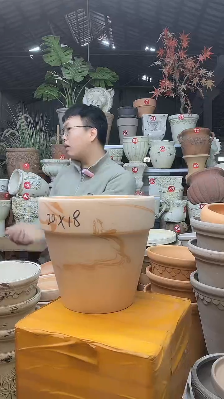 【闪购商品】缸1个20*18（红白）陶玛琪朵 无托无托