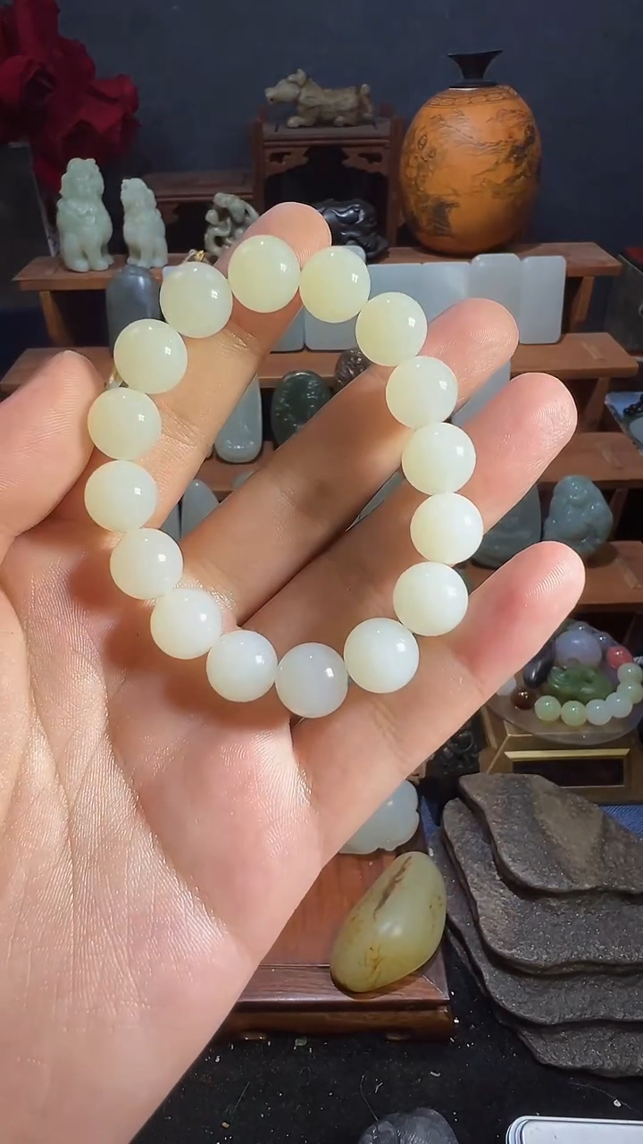 颈饰未镶嵌和田玉迷**虫1