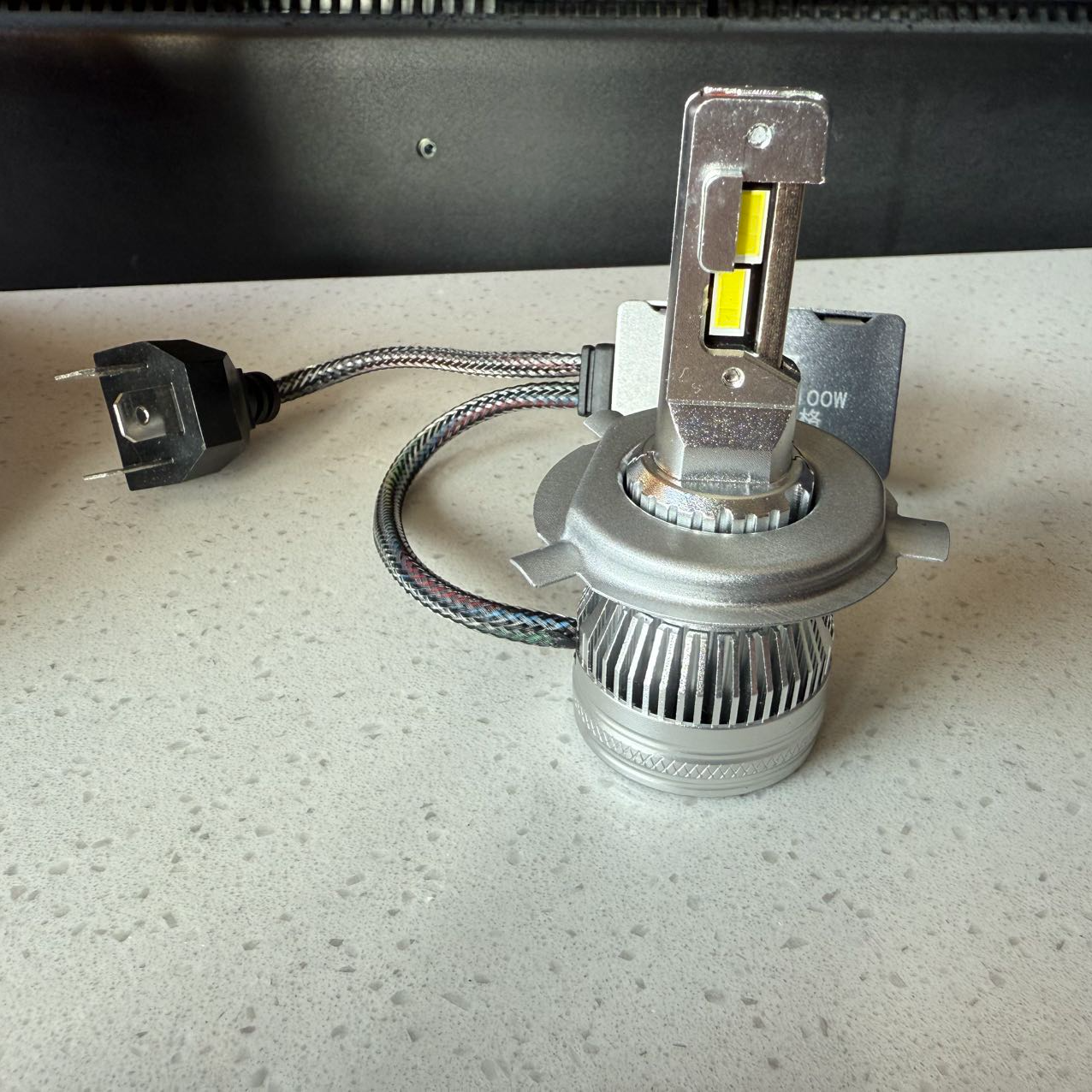 LED车用强光超亮大灯H4灯泡(对装)