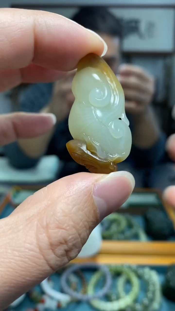 颈饰未镶嵌和田玉30