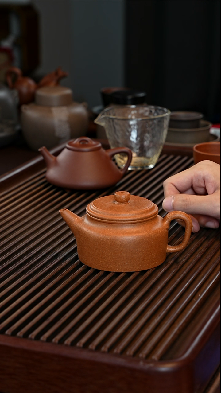 茶壶紫砂德钟 黄降坡 约220cc