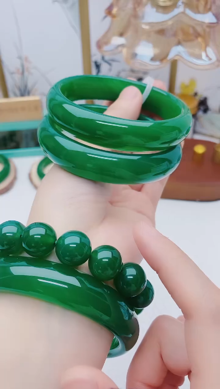 【闪购商品】玛瑙/玉髓手镯未镶嵌玛瑙手镯