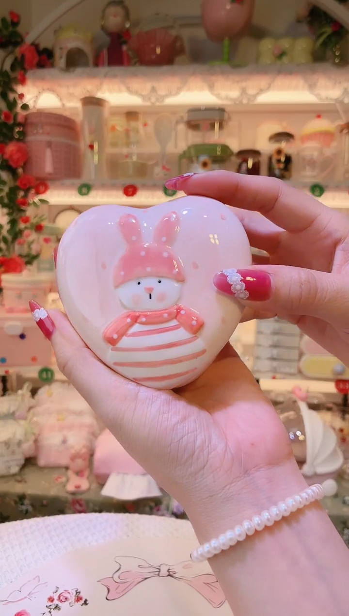 开播福利，仅剩一件！爱心兔首饰盒