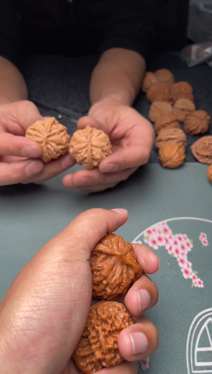 把件文玩核桃a337  苹果园 