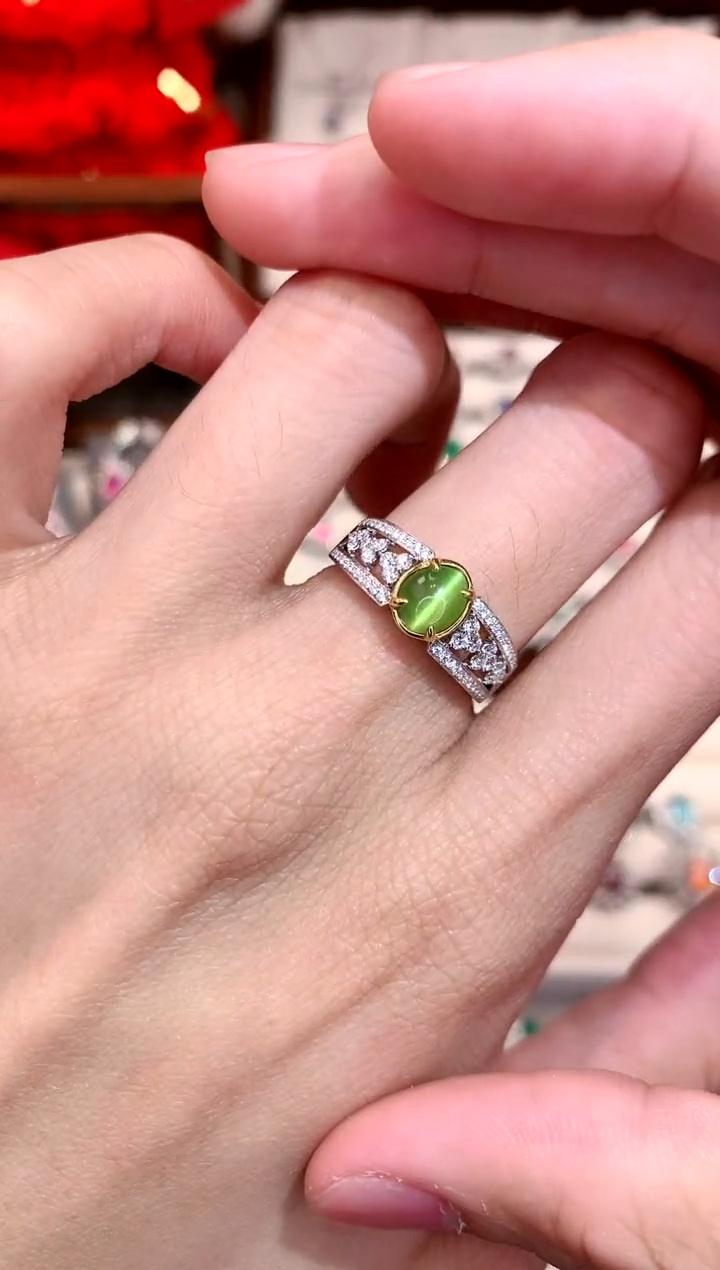 【闪购商品】猫眼戒指18K金镶嵌1.89ct/天然宝石/七天无理由