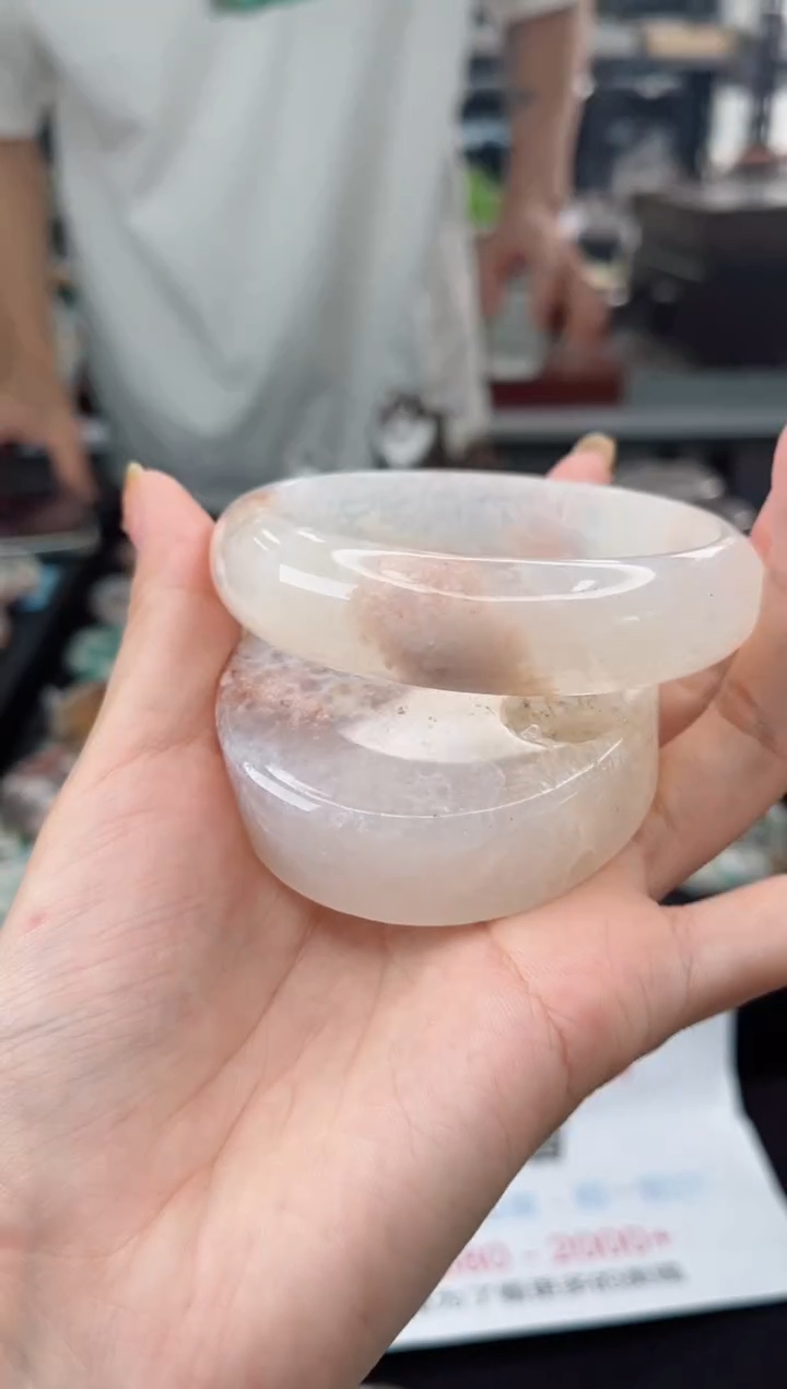 【闪购商品】石英质玉手镯未镶嵌64圈口（赠品镯心）1764411