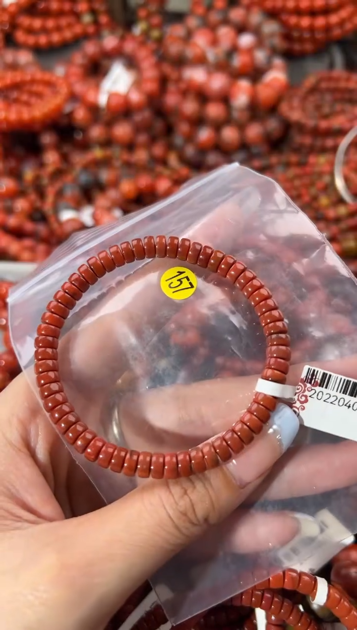 未镶嵌手串南红玛瑙6+