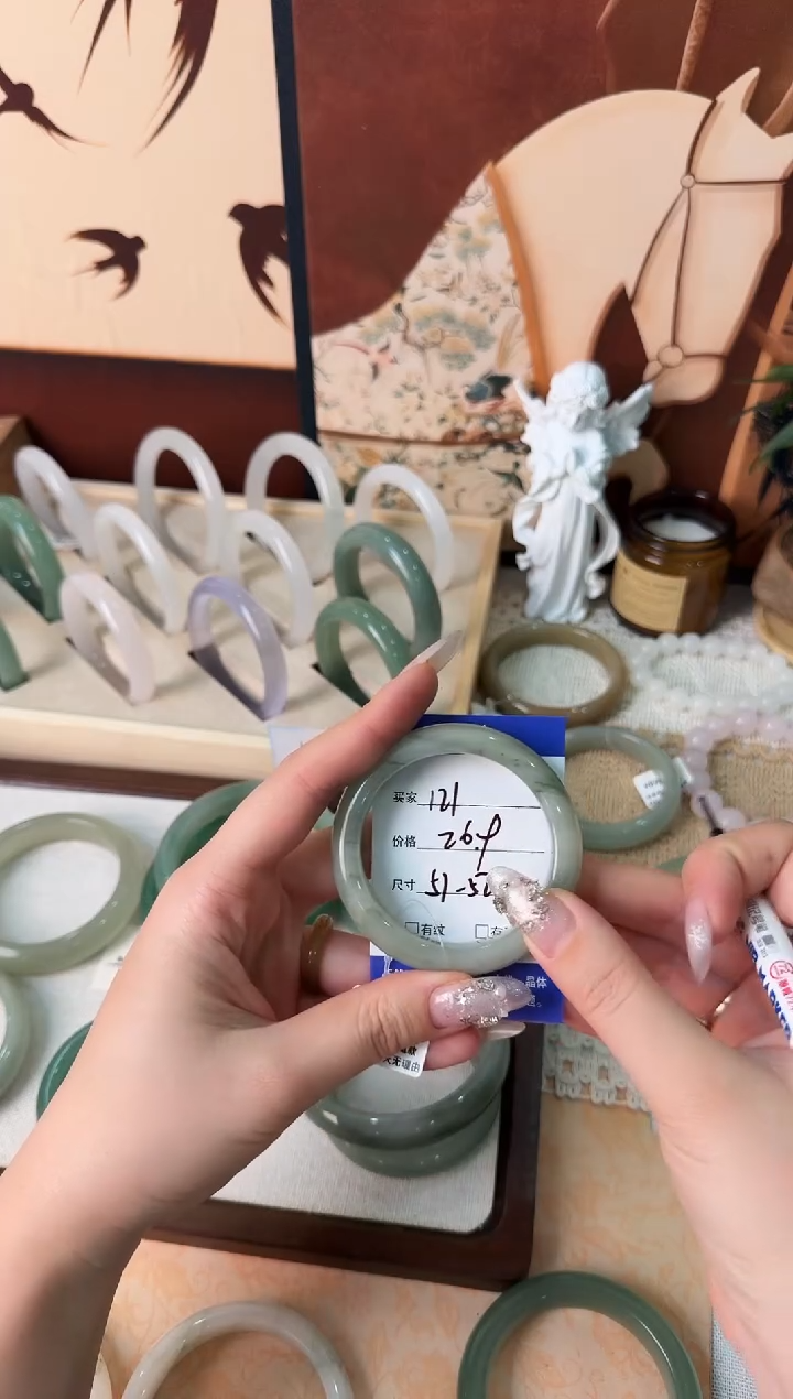 未镶嵌手镯石英质玉121//5152