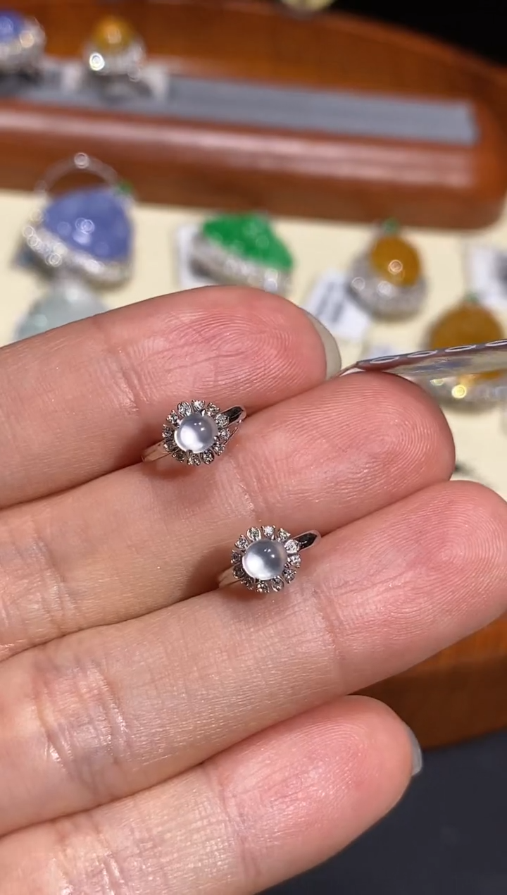 【闪购商品】翡翠耳饰18K金镶嵌耳饰