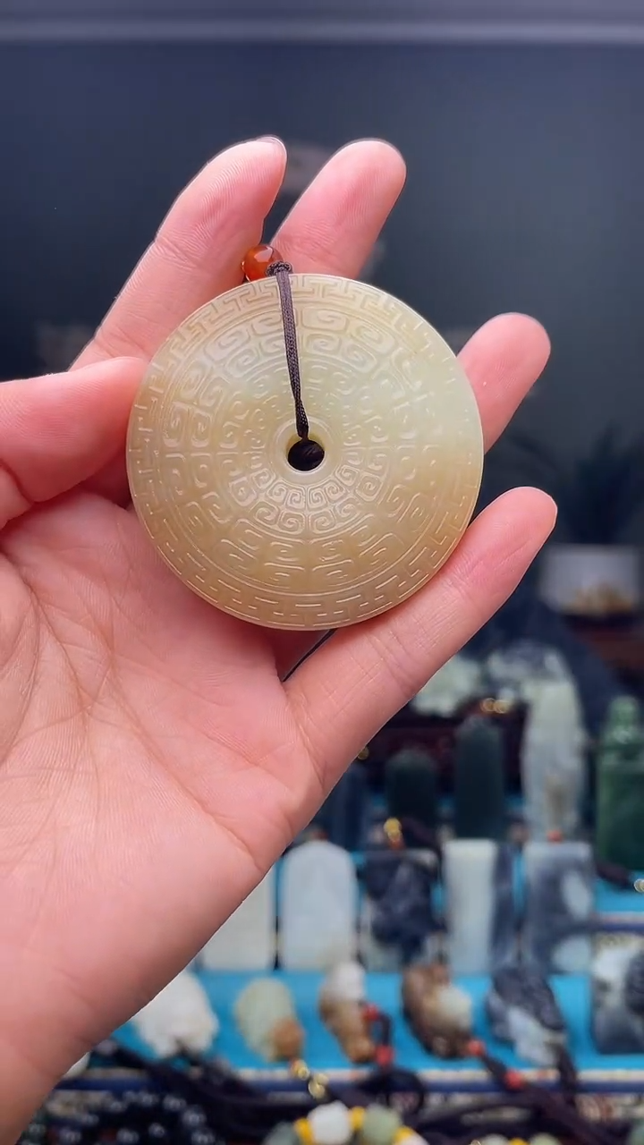 未镶嵌和田玉挂件1