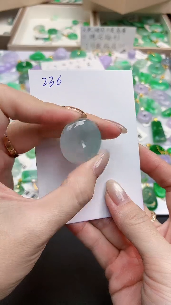 颈饰未镶嵌翡翠天然缅甸A货翡翠