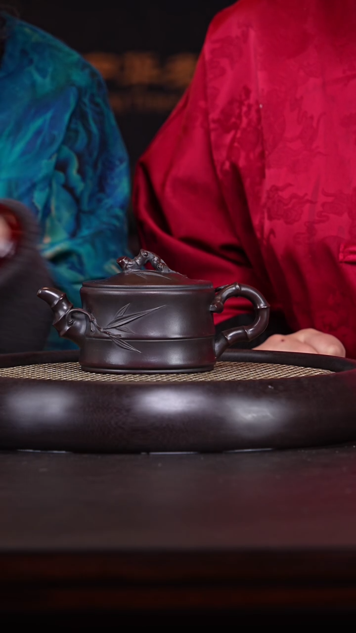 【闪购商品】紫砂茶壶杨建英31-30蓝紫泥竹段壶280c