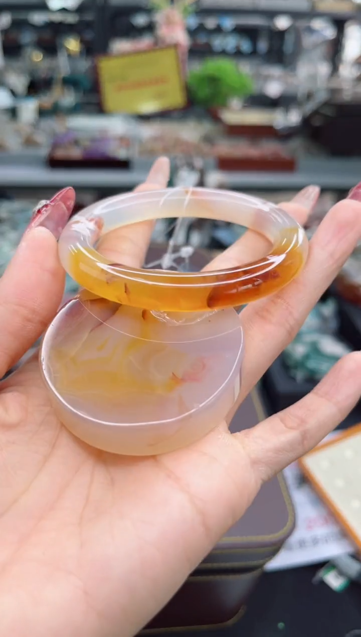 【闪购商品】石英质玉手镯未镶嵌54圈口（赠品镯心）S9680