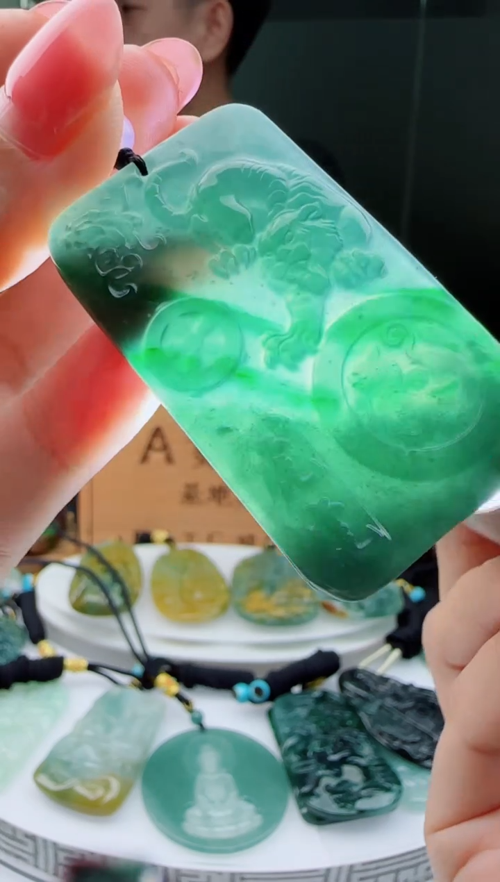 【闪购商品】翡翠颈饰未镶嵌多样式发货一件发货