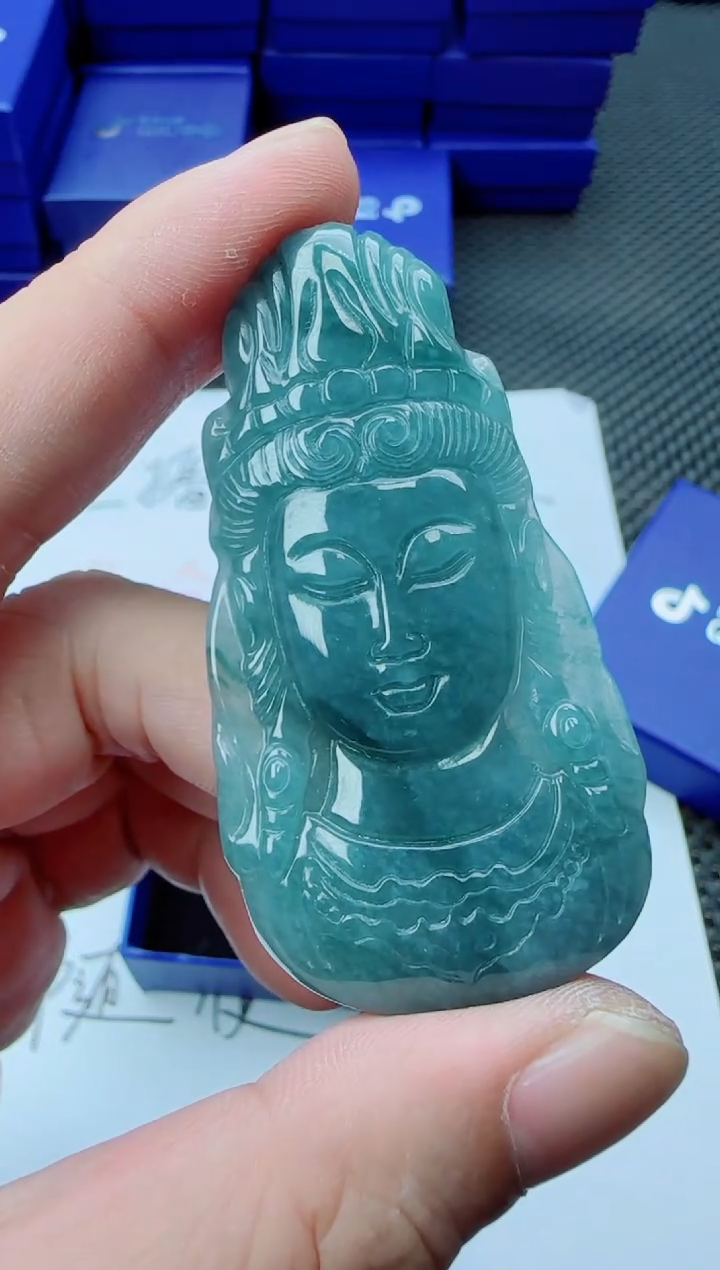 翡翠未镶嵌颈饰111111111111