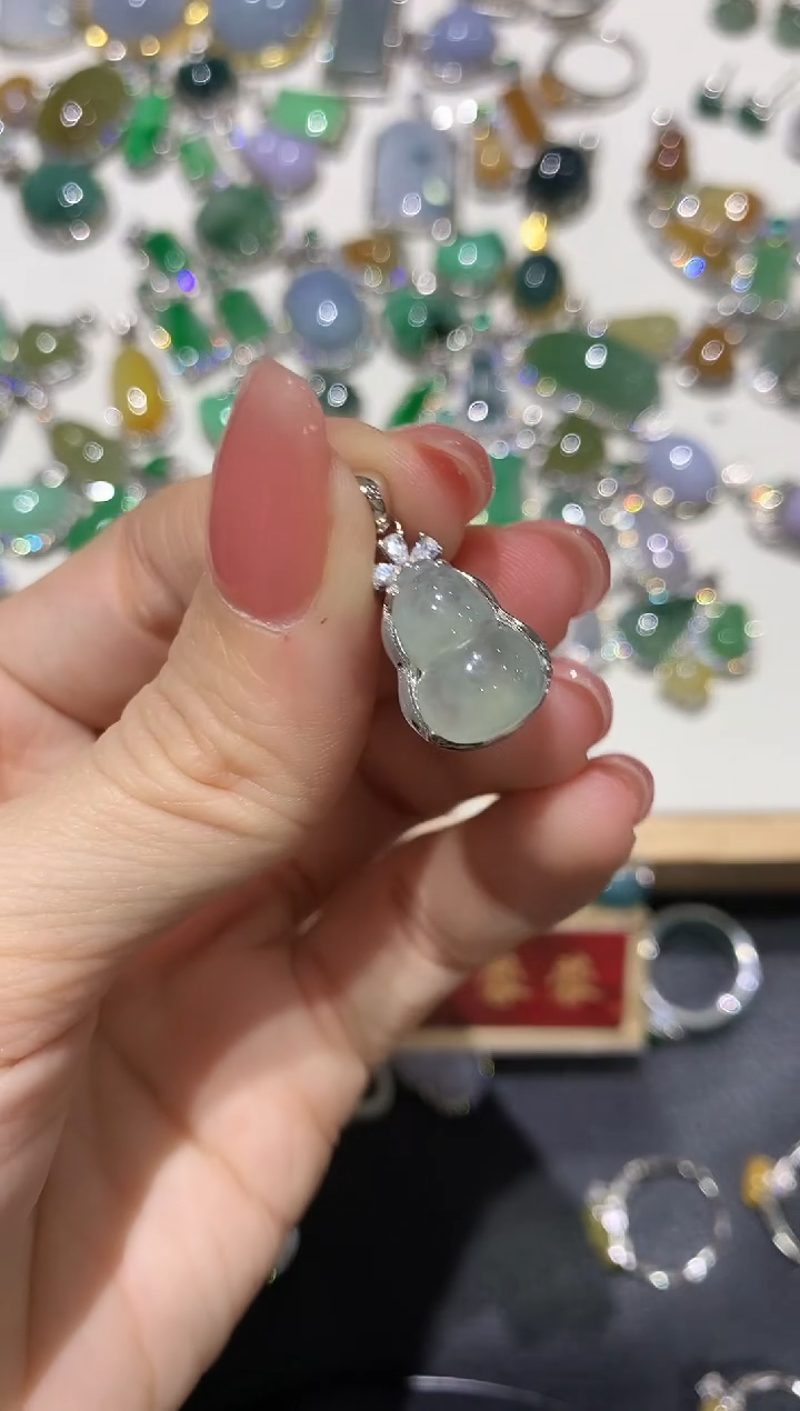 【闪购商品】翡翠吊坠(不含链)银S925镶嵌团购69