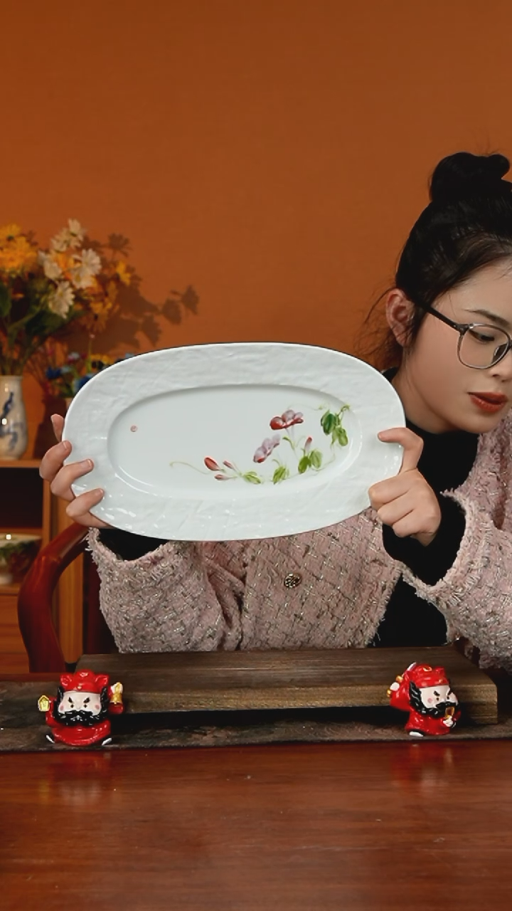 景德镇手绘釉中彩（食品级）手捏鱼盘