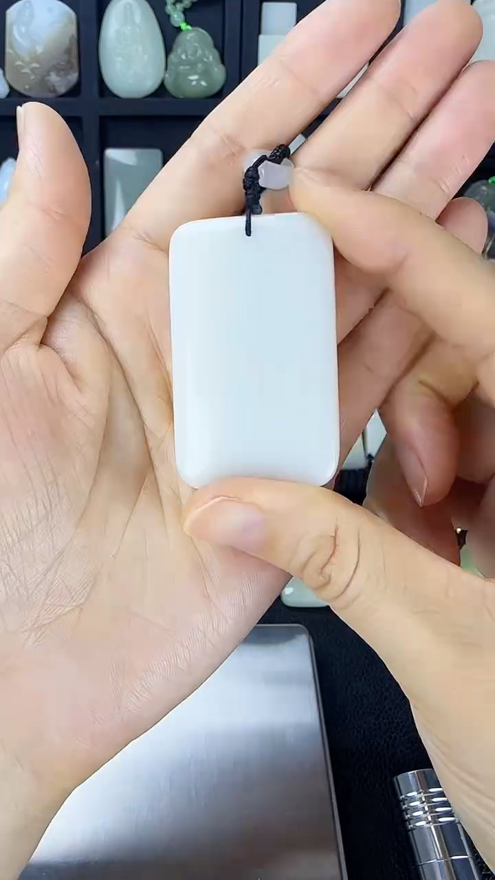 颈饰未镶嵌和田玉无事牌