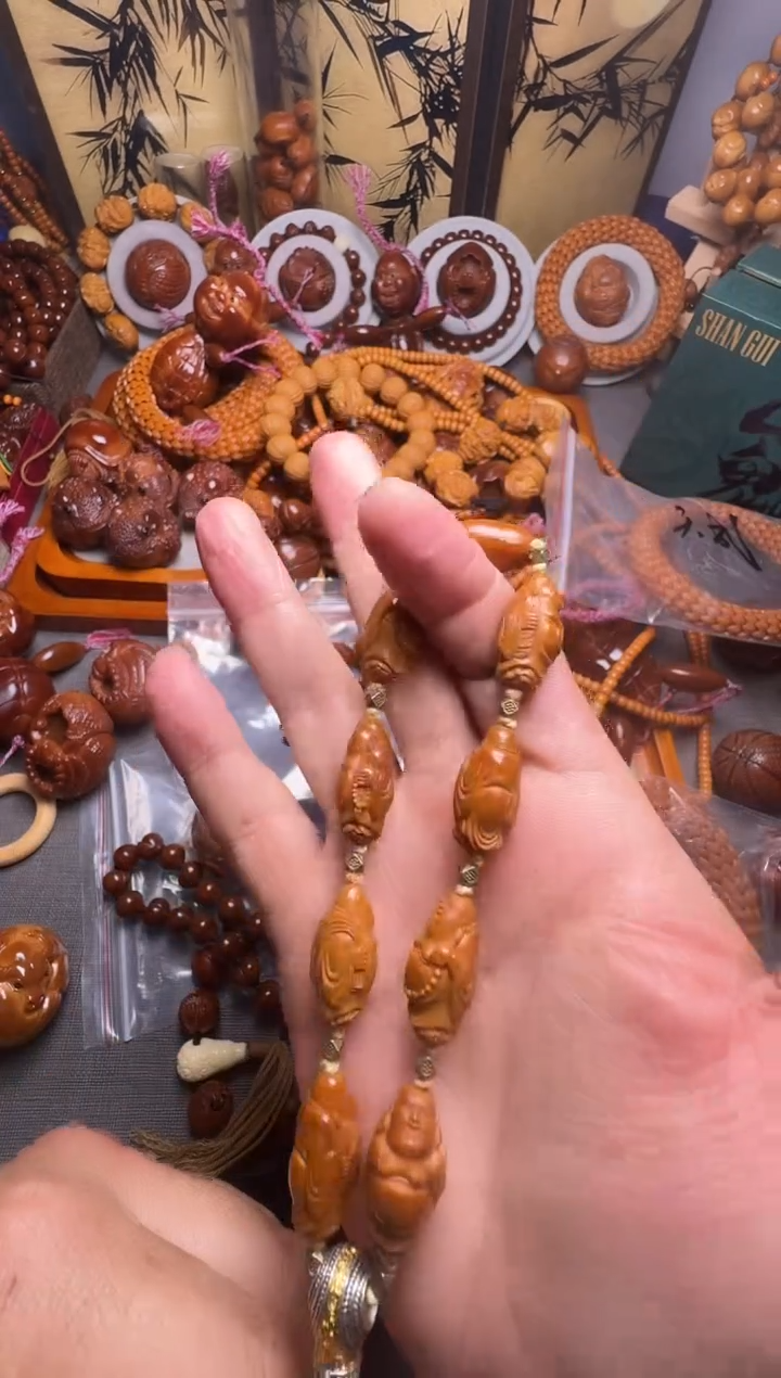 手串橄榄核❄*八宝弥勒一个