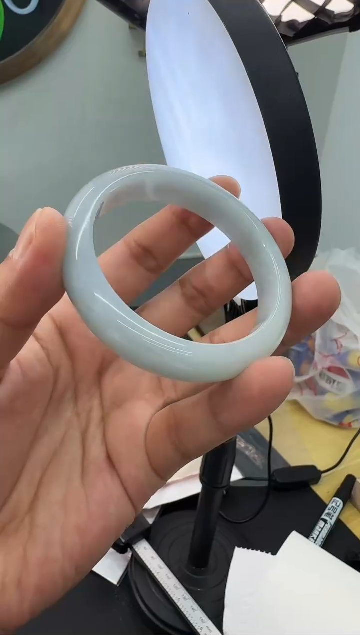 翡翠手镯未镶嵌多样性发其一24