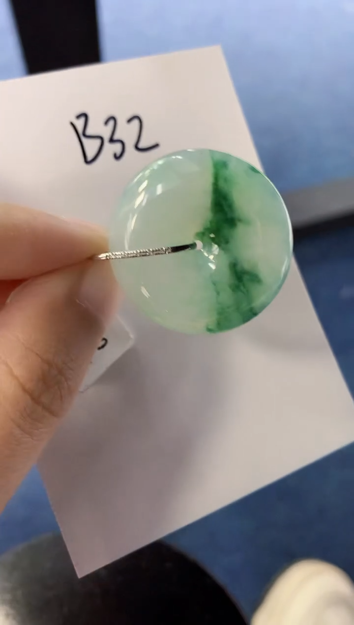 【闪购商品】翡翠颈饰18K金镶嵌000000000